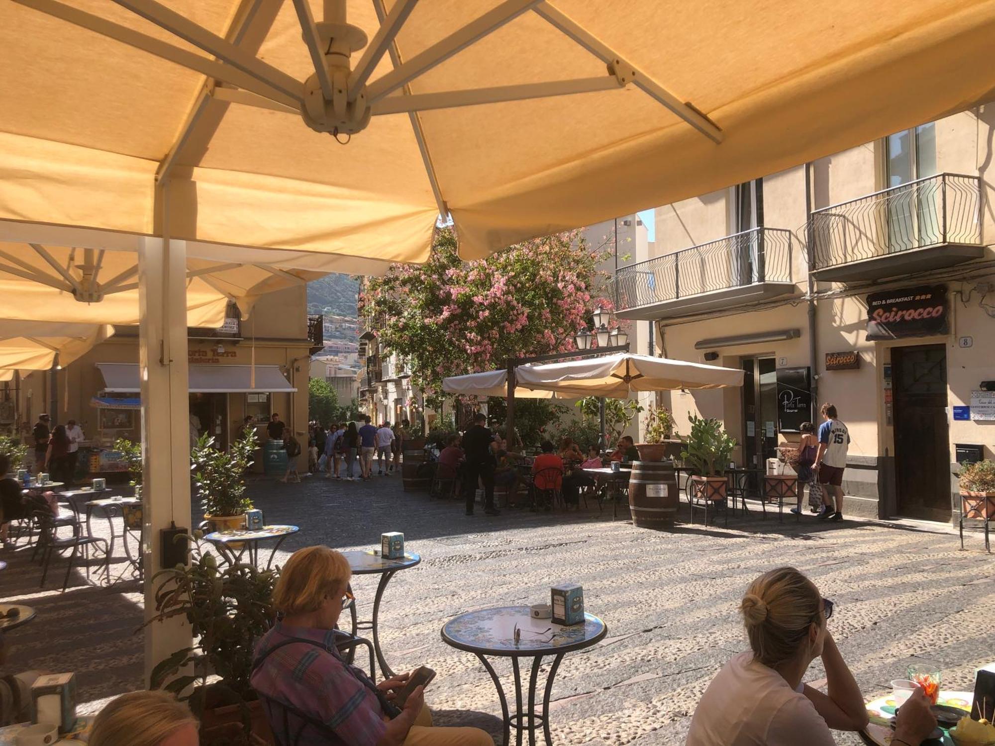 Villa Di Giorgi Apartments Center Cefalù Exteriér fotografie