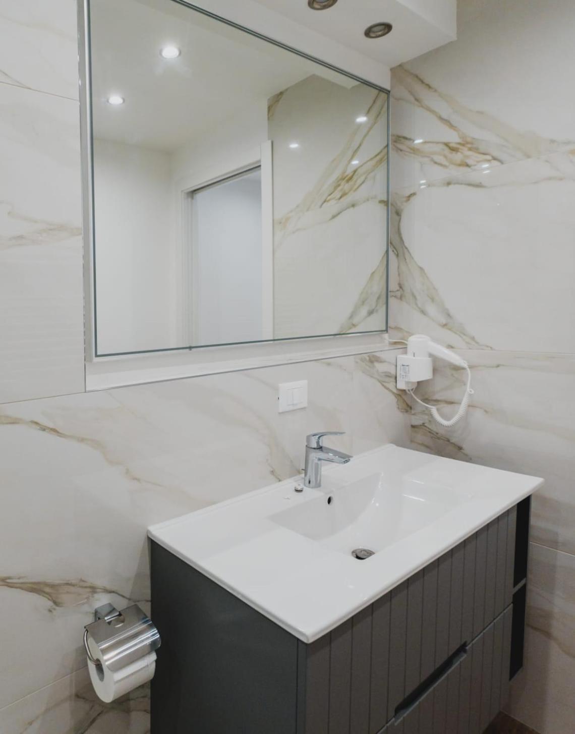 Villa Di Giorgi Apartments Center Cefalù Exteriér fotografie